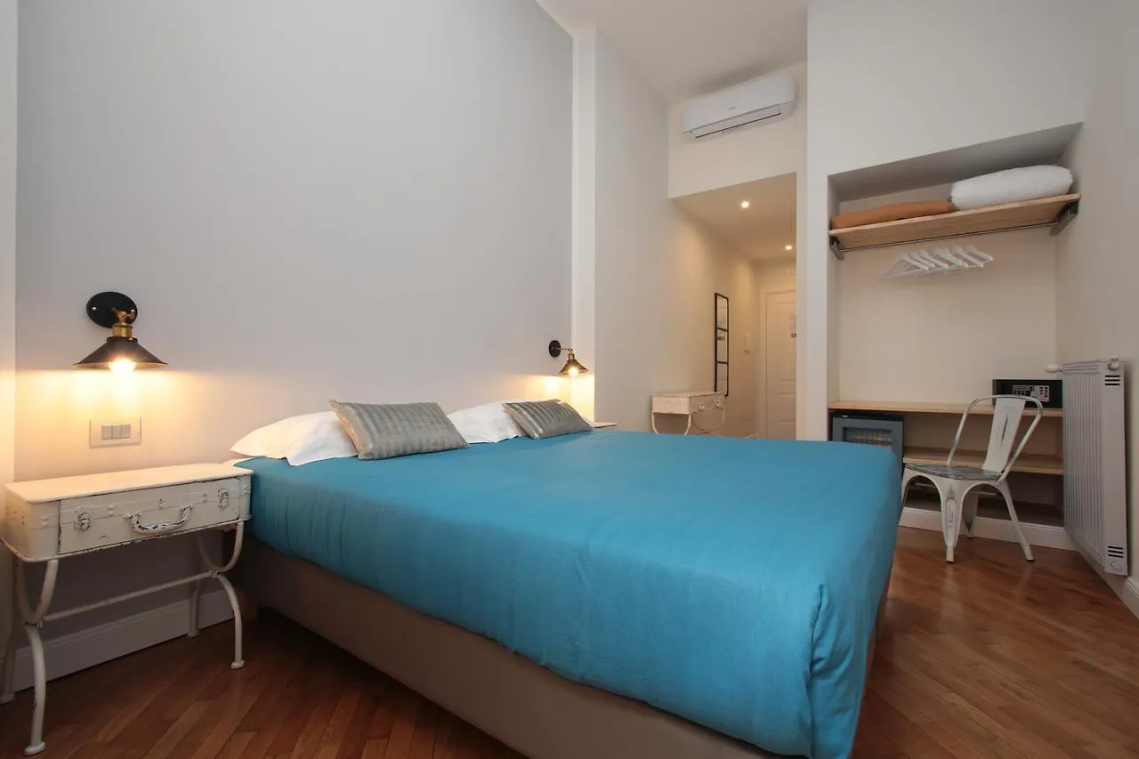 Trevi Contemporary Suite Rome Maison d'hôtes