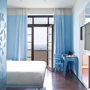 Jr Grande Delle Nazioni Otel Bari