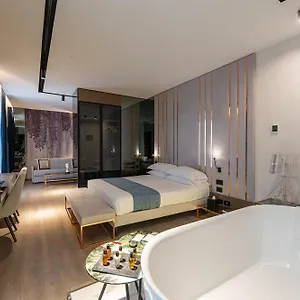 agra-suites.hotels-amalfi.com/